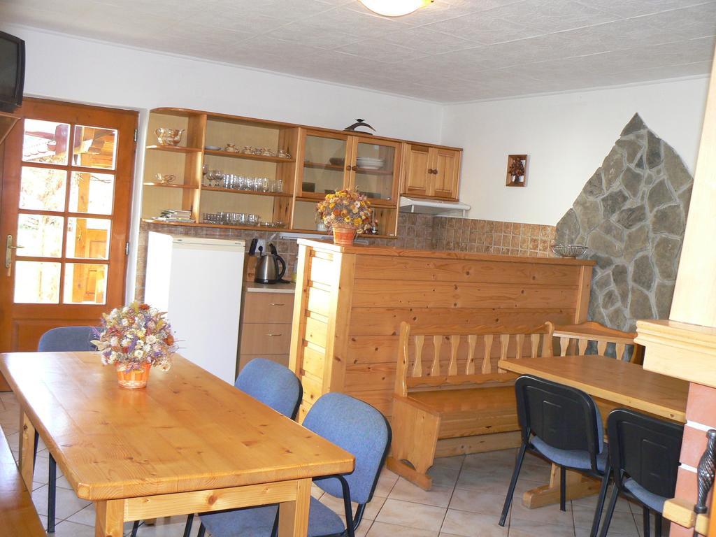 Guest House Pieninka Lesnica Exterior foto